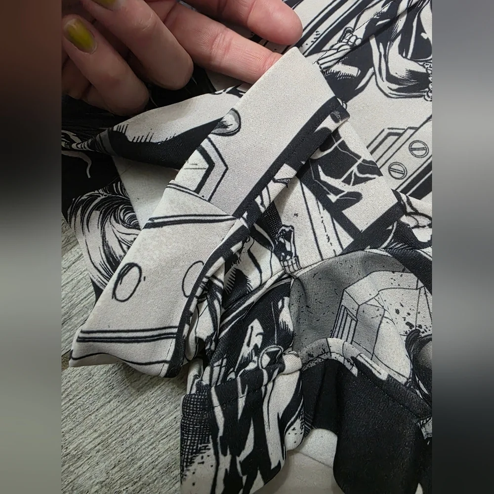 Blackmilk Marvel Black Widow Short Set Wifey Top M Rare Flawed Dollskill Comic - Picture 15 of 15